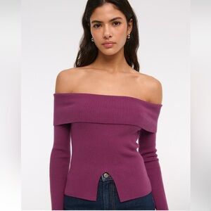 NWOT A&F ribbed off the shoulder cutaway sweater size small in berry